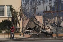 Destruição provocada pelos incêndios na Califórnia 