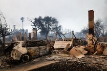 Destruição provocada pelos incêndios na Califórnia 