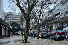 Intervenção de bombeiros no shopping Fonte Nova em Lisboa