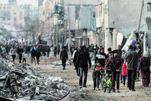 Presidente dos EUA sugeriu retirar civis de Gaza para “limpar” o território 