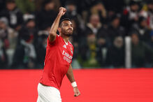 2025-01-29T201952Z_1552721400_UP1EL1T1KH2Y3_RTRMADP_3_SOCCER-CHAMPIONS-JUV-SLB-REPORT.JPG