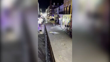 Os momentos que se seguiram ao atropelamento em massa que matou dez pessoas nos EUA