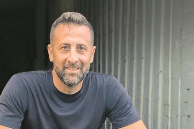 “Guardou o dinheiro no casaco”: Elad Dror afirma que Paulo Malafaia recebeu 25 mil euros dentro de um saco