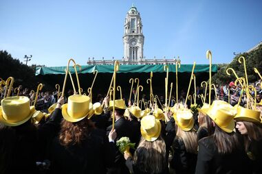 Conselho Nacional de Educação avisa que salários baixos podem desincentivar qualificação dos mais jovens 
