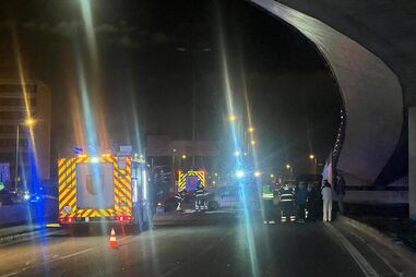 Mulher ferida em colisão entre dois carros em Lisboa
