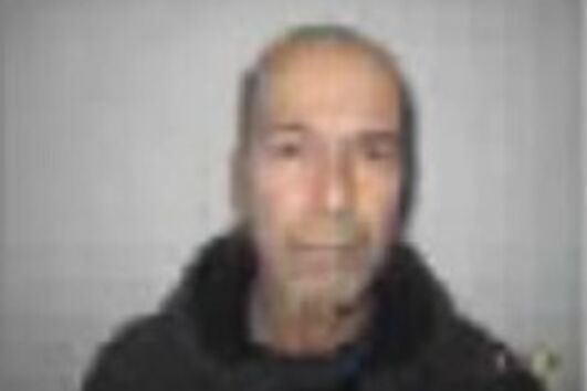 António Oliveira, filho da idosa, está a ser julgado por ter deixado a mãe morrer à fome