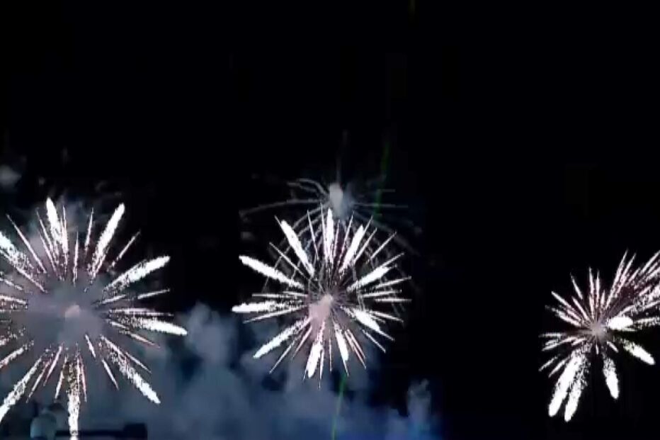 Fogo de artifício marca entrada em 2025 em Portugal