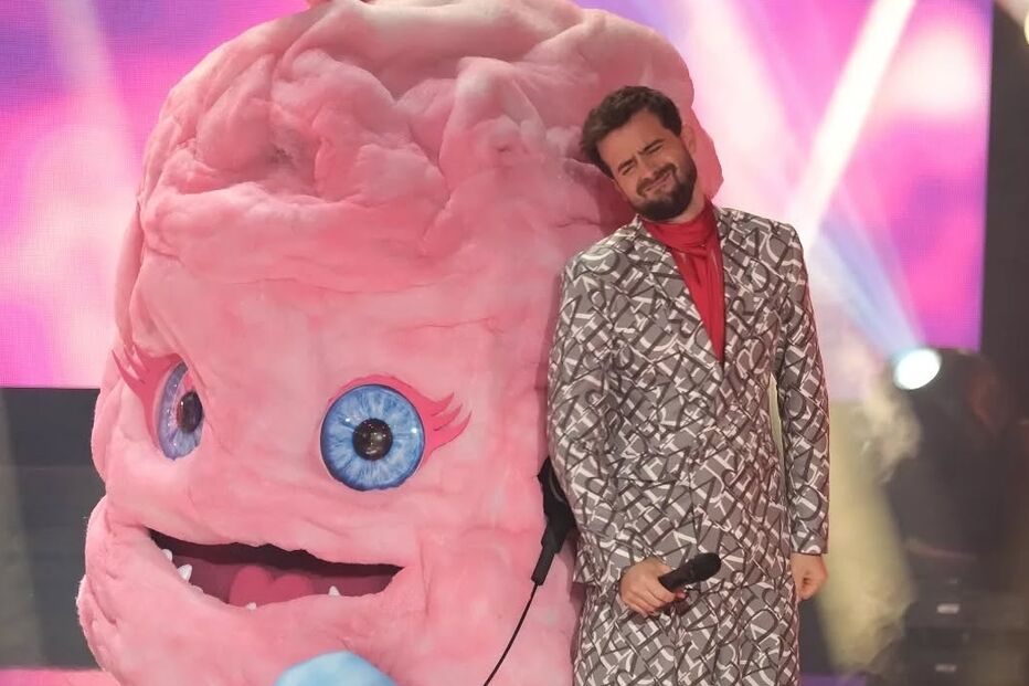 João Manzarra apresenta 'A Máscara'