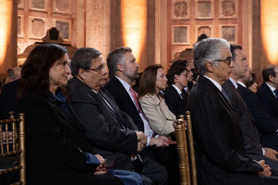 Trasladação de Eça de Queiroz segue do parlamento para o Panteão Nacional