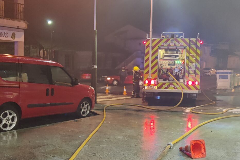 Bombeiros Voluntários de Valença acionados para combater incêndio em prédio em Espanha