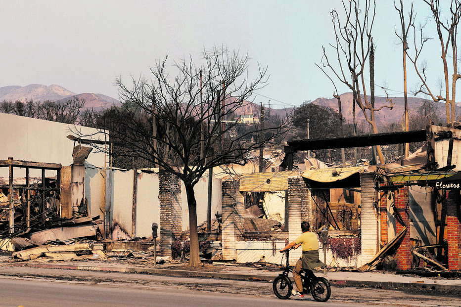 Incêndios continuam a ameaçar zonas residenciais