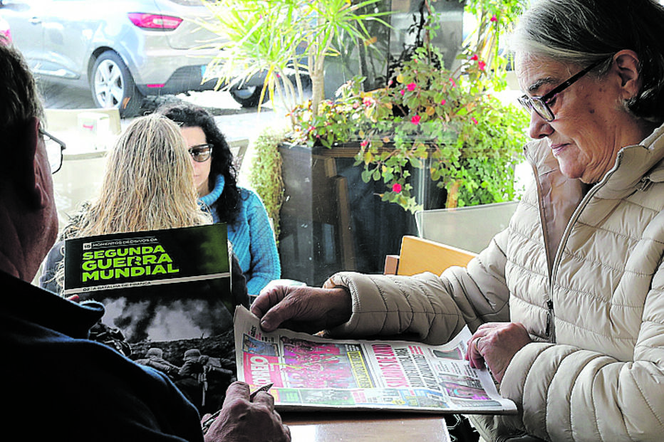 Leitores 'correm'  às bancas para conseguir a coleção composta por 15 fascículos