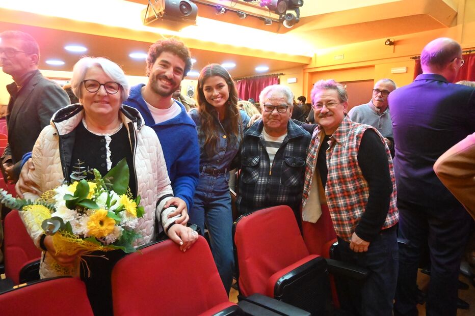 Imagem 35 -  Peça Condessa  54301635.jpg (23685220) (Milenium)