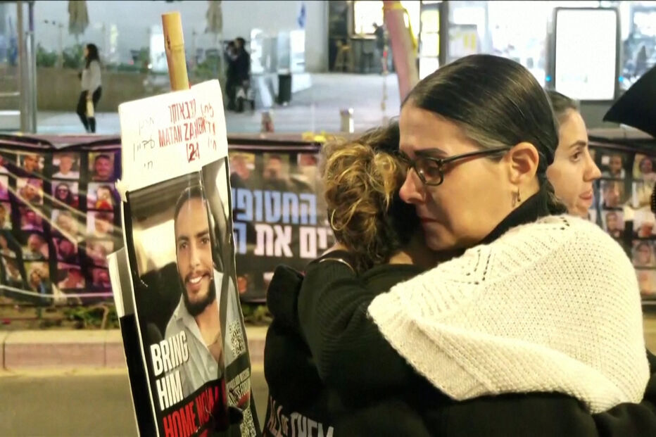 Familiares e amigos de reféns celebram anúncio de cessar-fogo entre Israel e o Hamas