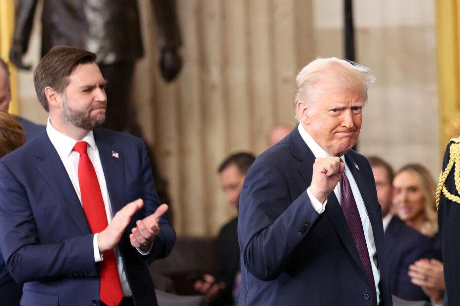 JD Vance e Donald Trump durante cerimónia da tomada de posse de Trump