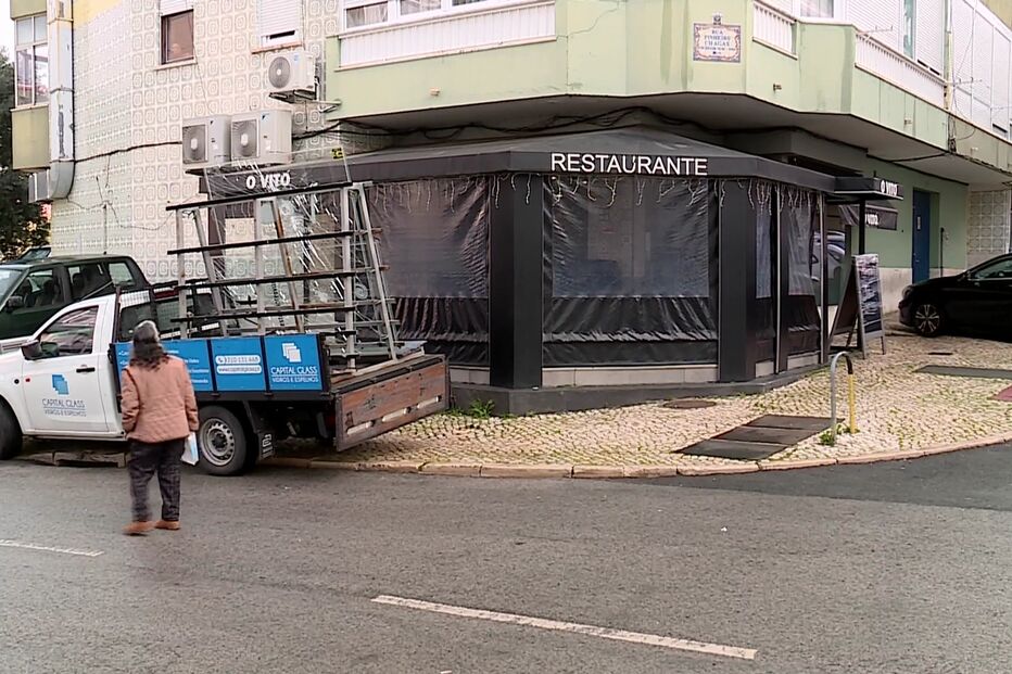 Homem incendeia restaurante em Oeiras por vingança passional