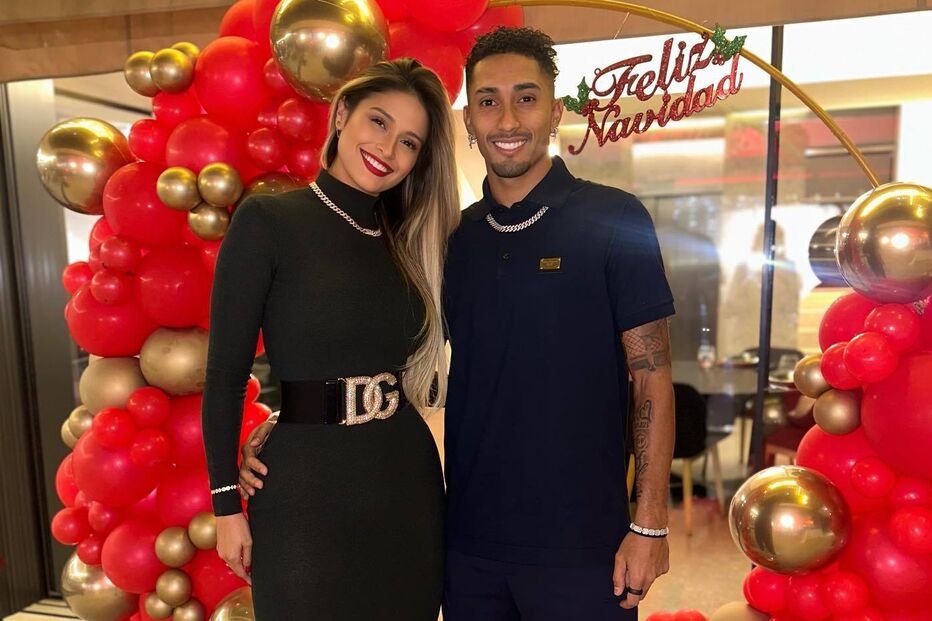 Raphinha e a mulher Natalia Rodrigues Belloli
