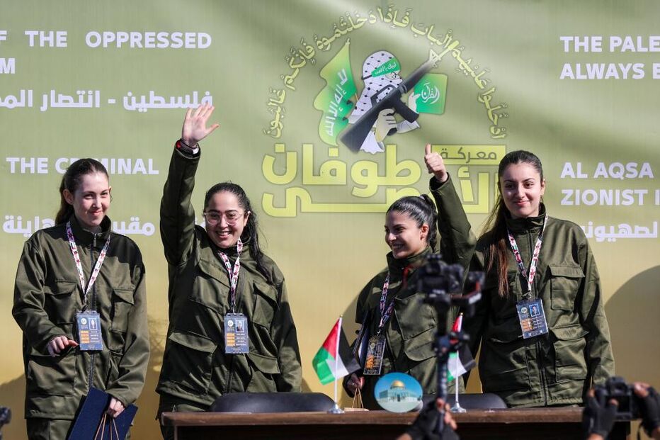 Quatro reféns israelitas foram libertadas pelo Hamas