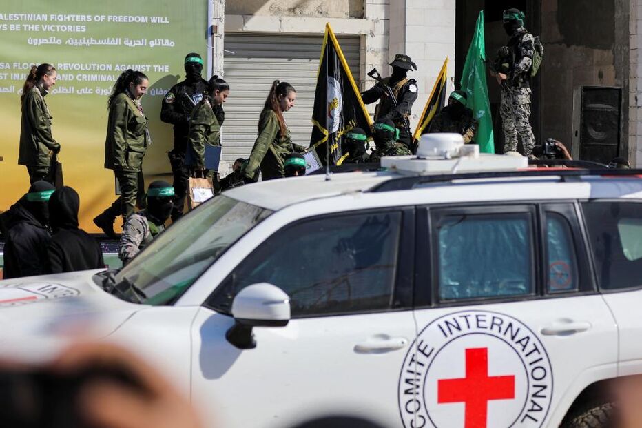 Quatro reféns israelitas foram libertadas pelo Hamas