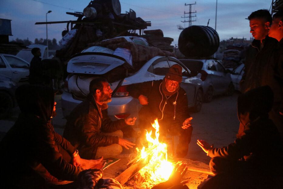 Palestinianos aguardam autorização para retornar ao Norte de Gaza