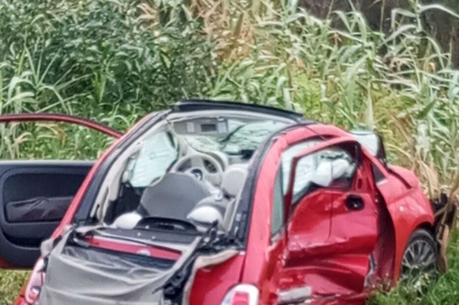 Marginal cortada cerca de 4 horas devido a colisão frontal entre dois carros que causou três feridos em Oeiras
