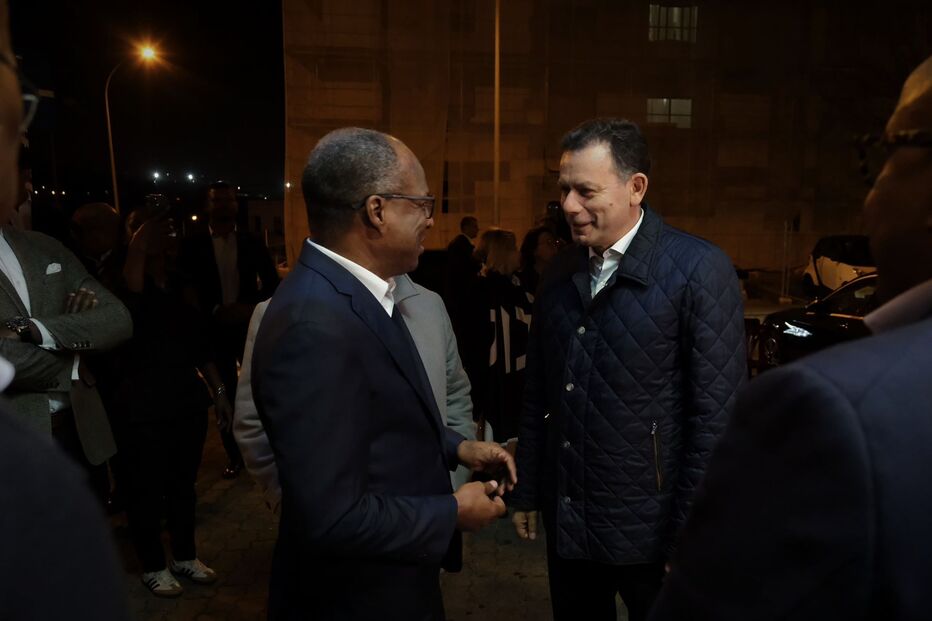Luís Montenegro janta com primeiro-ministro de Cabo Verde