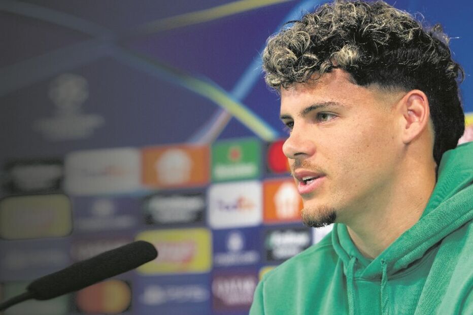 Maxi Araújo diz estar a “aprender” a jogar numa posição mais recuada do que o habitual 