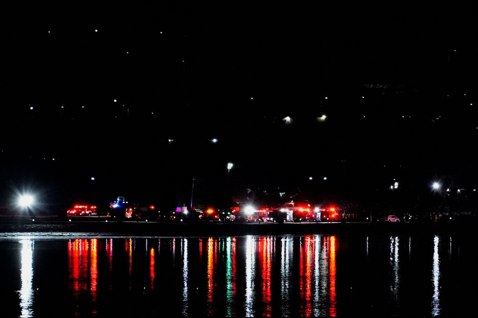 Colisão entre avião e helicóptero militar em Washington