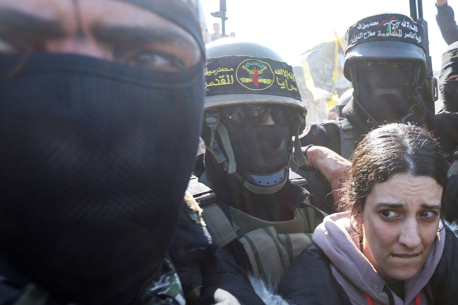 Arbel Yehoud cercada por militares