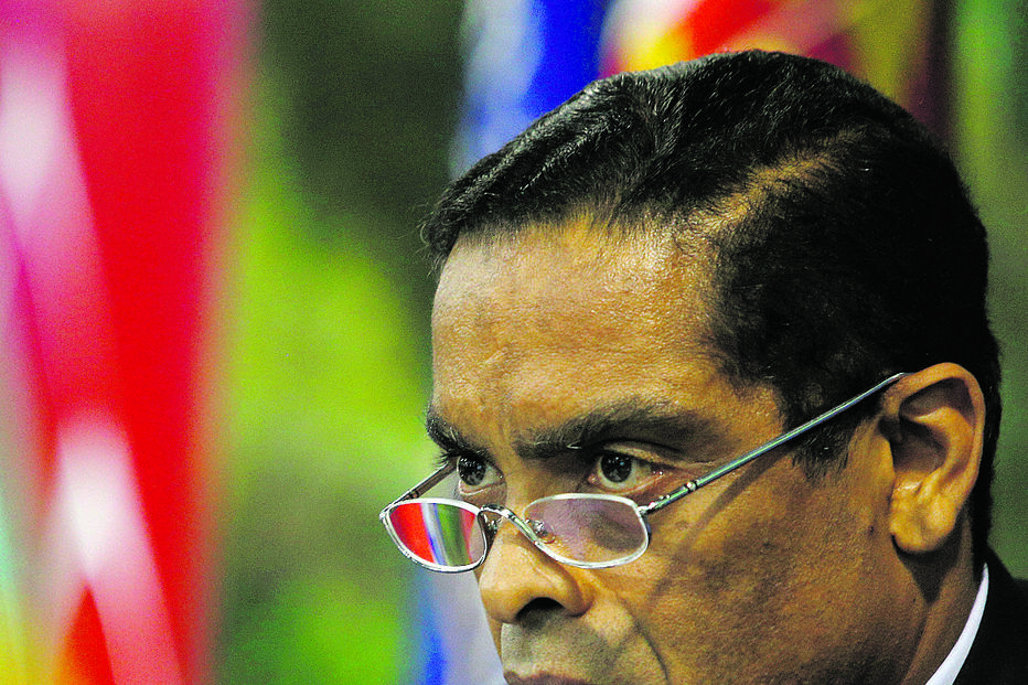 Angolano confirma estar por trás do misterioso fundo das Bahamas