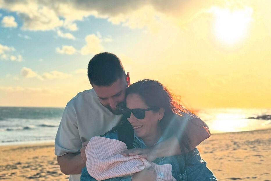 Anabel Pantoja, David Rodríguez e a filha Alma