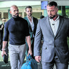 <![CDATA[ Detenção nos EUA de influenciadores Andrew e Tristan Tate prolongada 2 semanas ]]>