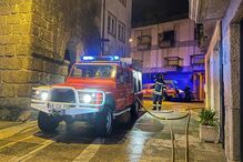 Incendio em prédio devoluto em Arcos de Valdevez 