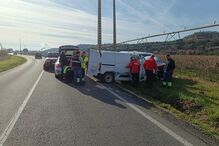 Um morto e três feridos em colisão entre carrinha e ambulância na EN2 em Abrantes. Bombeiro está em estado grave