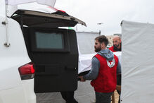 Hamas entrega caixões com corpos dos reféns israelitas à Cruz Vermelha