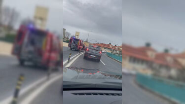 Um ferido em colisão entre três carros na Marginal na Parede