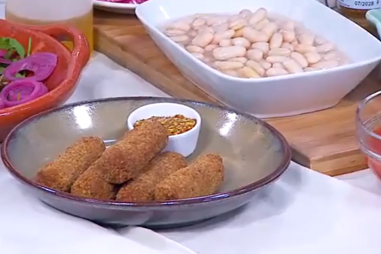 Aprenda a confecionar croquetes de javali, um prato típico do Alentejo  