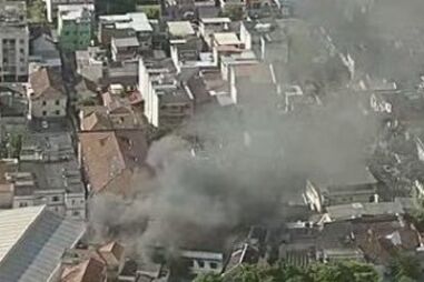 Incêndio em fábrica de disfarces de Carnaval no Rio de Janeiro