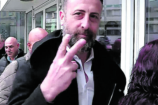 Elad Dror é um dos 16 arguidos em julgamento