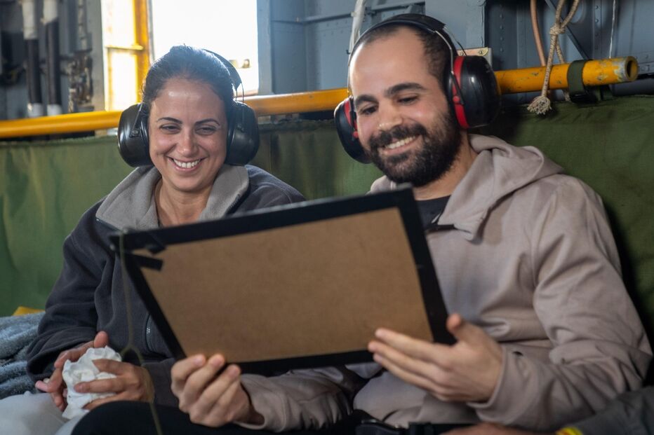 Yarden Bibas reencontra-se com o pai e a irmã