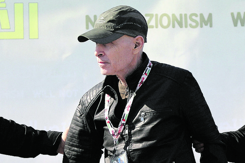 Keith Siegel chega a Israel