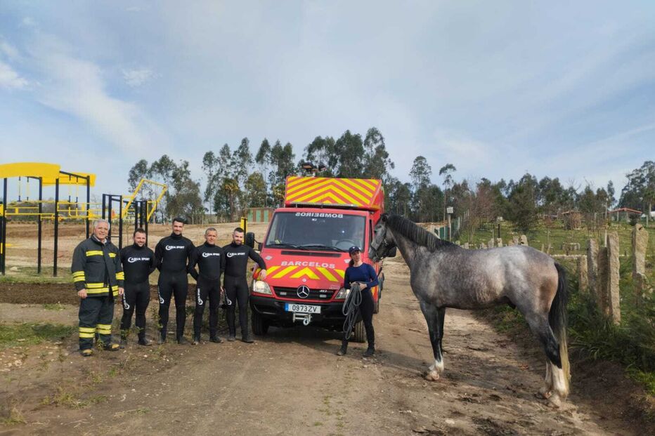 Resgate de cavalo em Barcelos