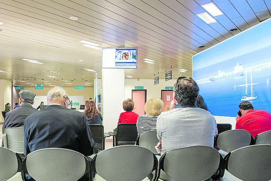 Centros de saúde vão receber menos médicos que o esperado