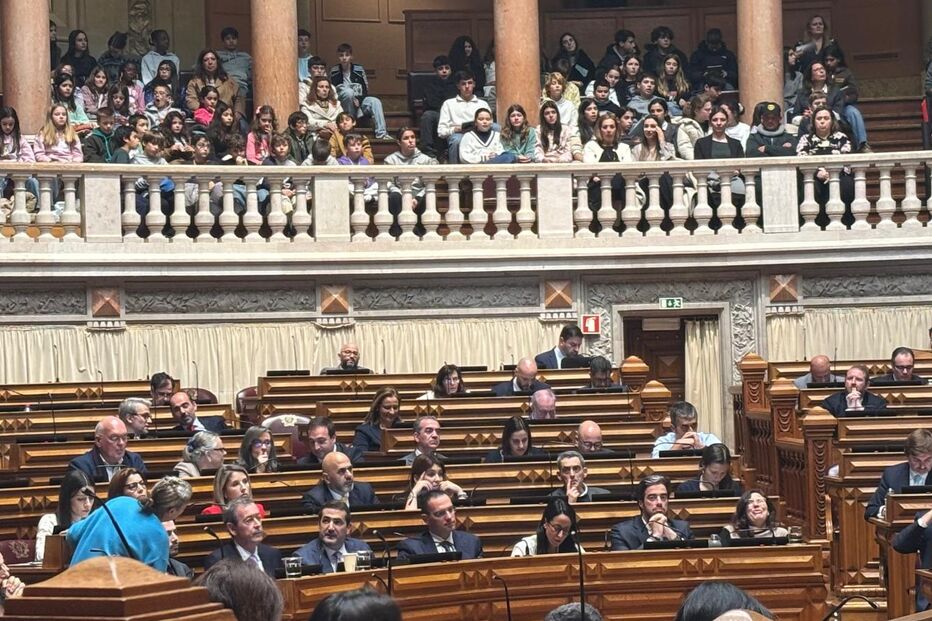 Miguel Arruda regressa ao Parlamento