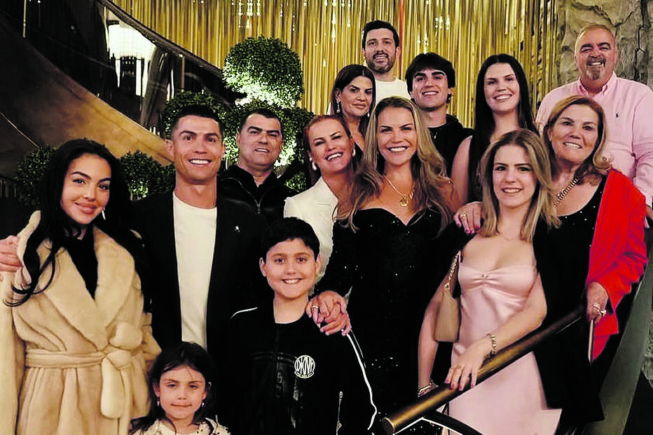 Cristiano Ronaldo com a família  