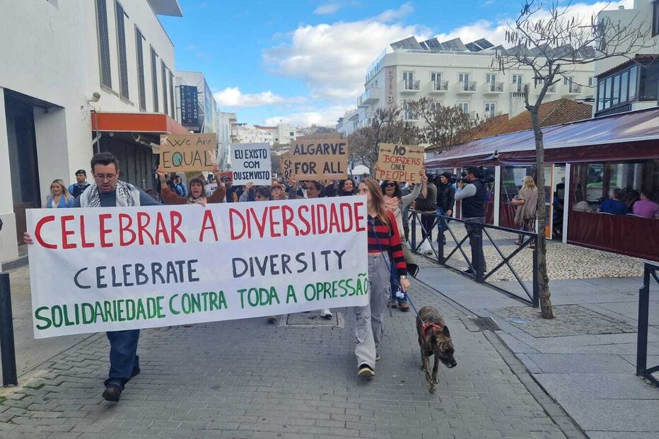Manifestações anti-imigração e contra a discriminação coincidem hoje em Albufeira