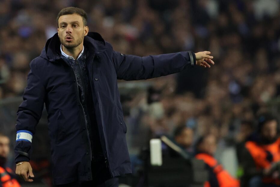 Martín Anselmi tem a missão de levar o FC Porto a superar a Roma no play-off
