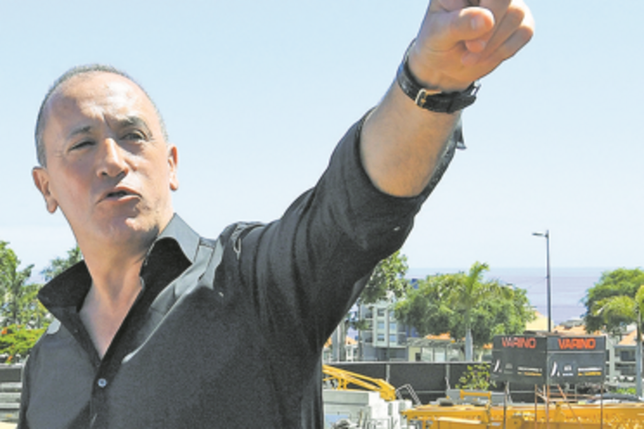 Empresário Custódio Correia acusado de falsificar documentos