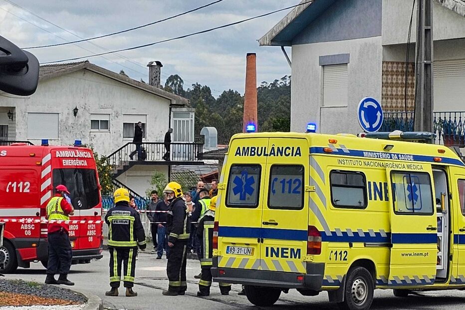 Motociclista gravemente ferido após despiste em Santa Maria da Feira