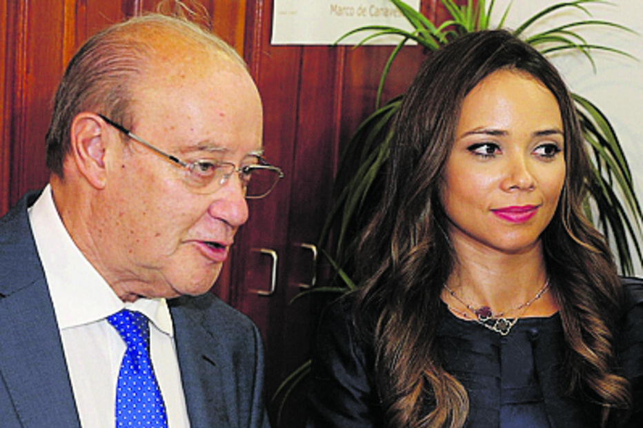 Fernanda Miranda, 50 anos mais nova 